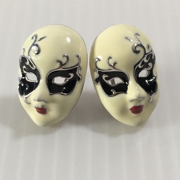 Jewelry - Unique enamel earrings